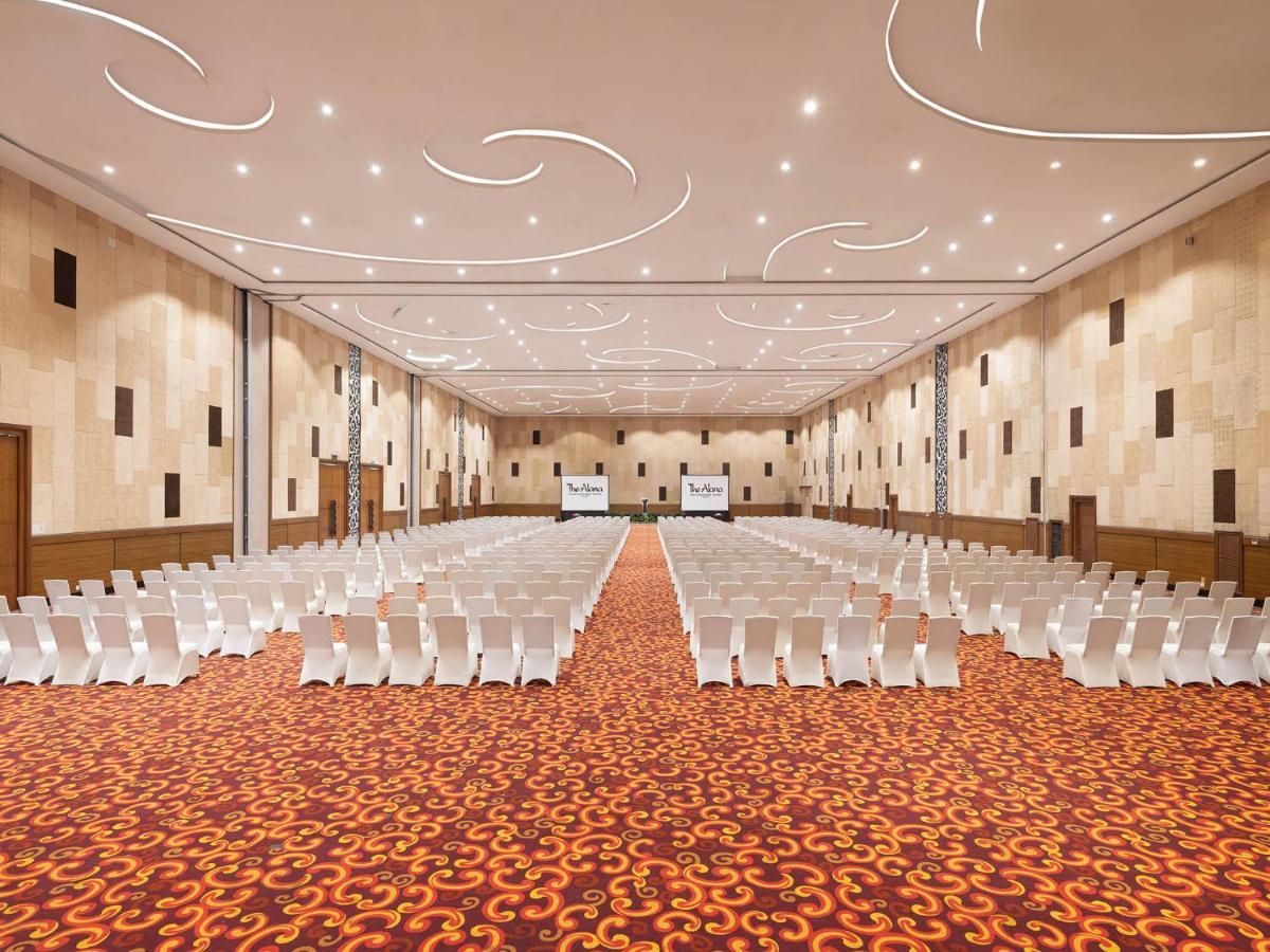 The Alana Yogyakarta Hotel And Convention Center Sleman  Dış mekan fotoğraf