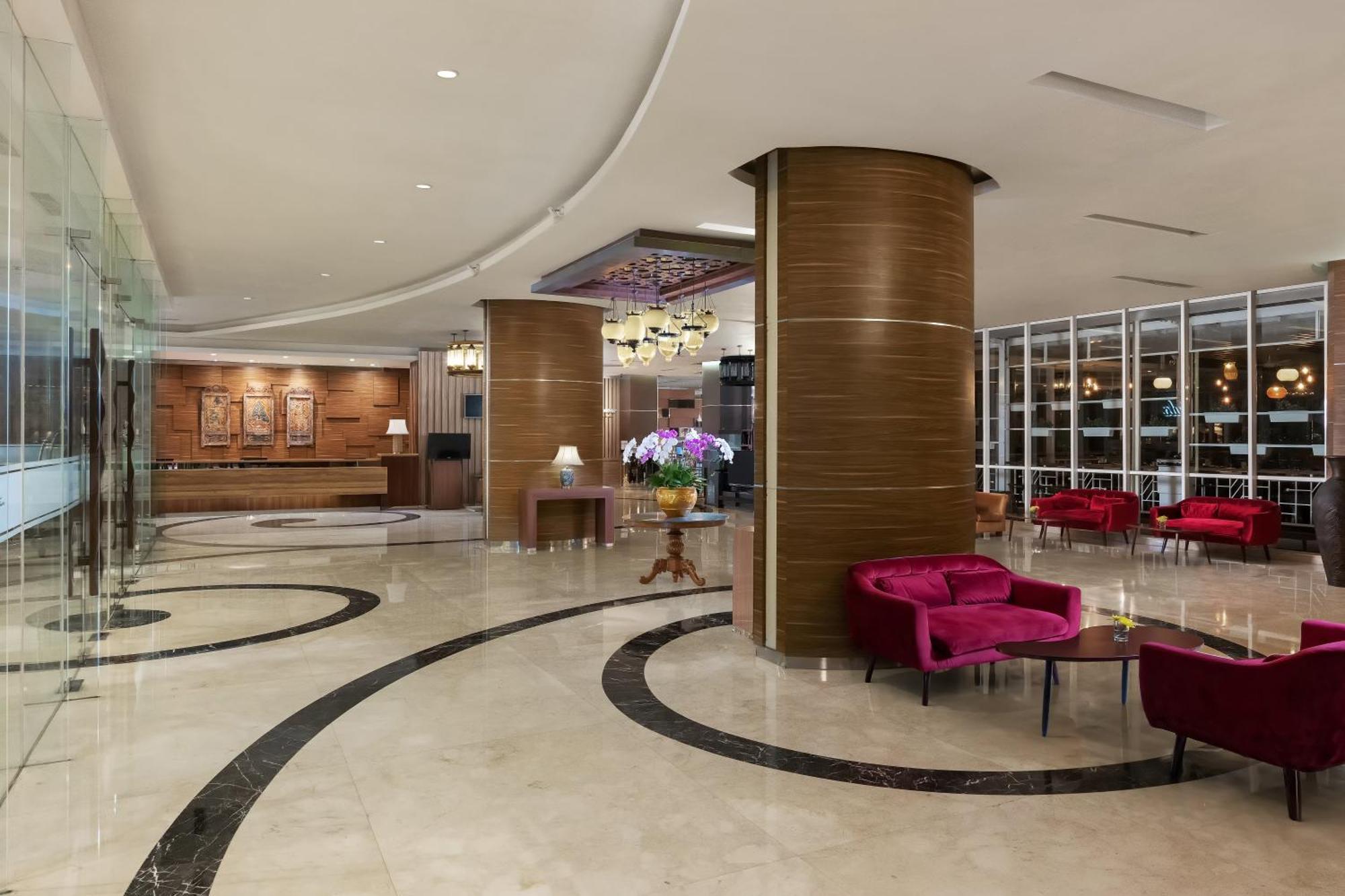 The Alana Yogyakarta Hotel And Convention Center Sleman  Dış mekan fotoğraf